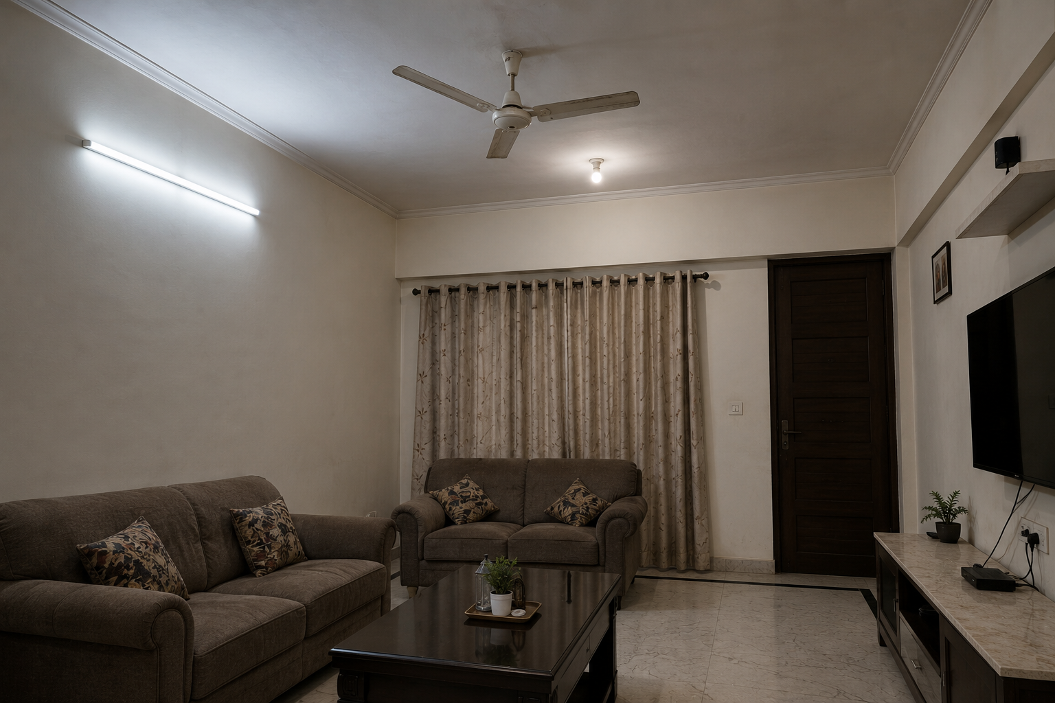 Ceiling & Lighting - Before